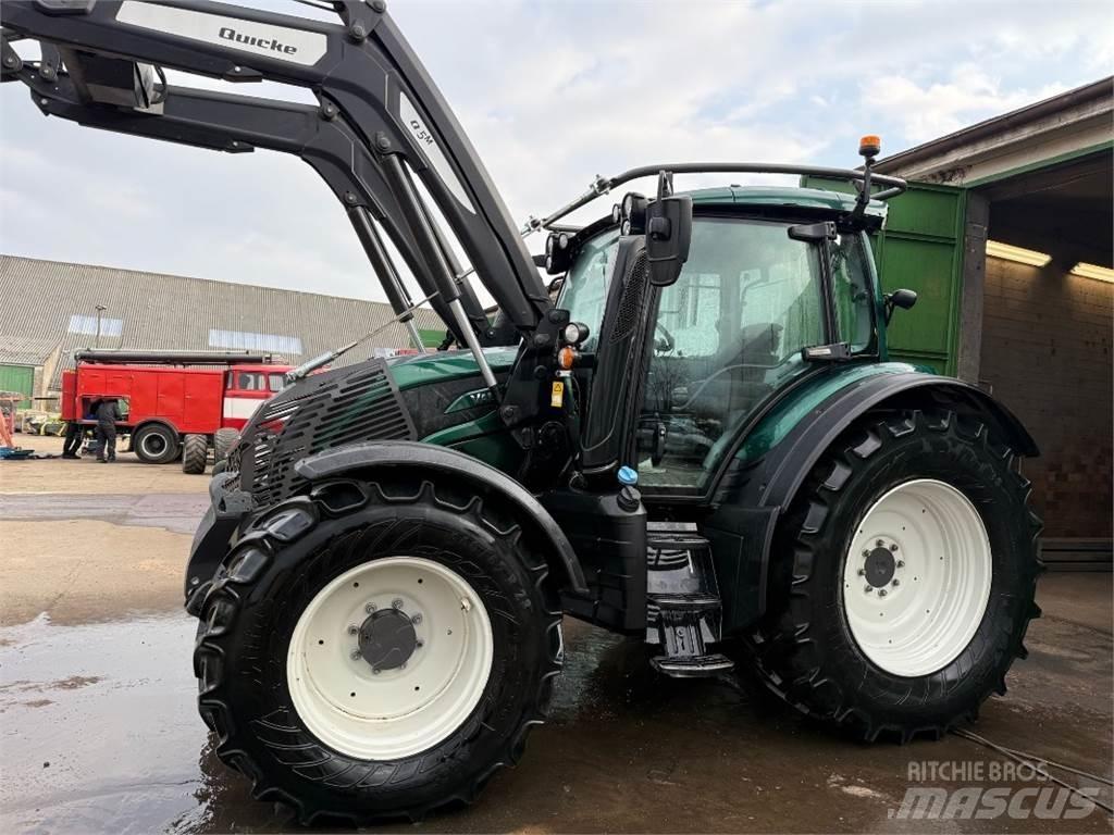 Valtra N 154 Traktori