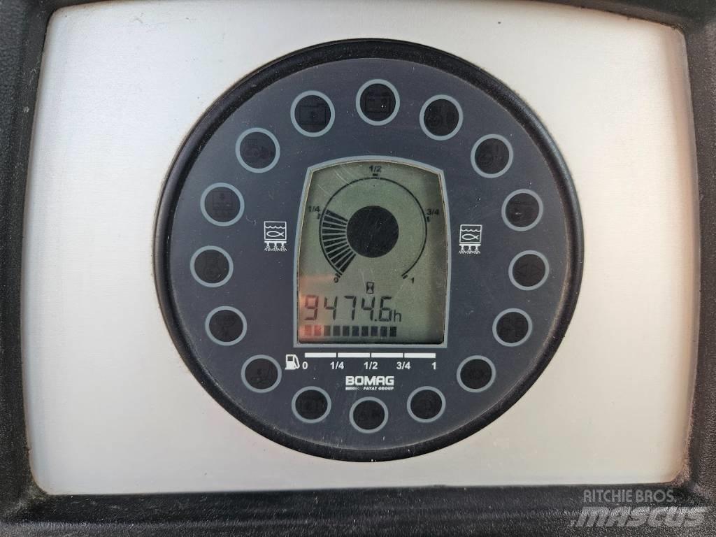 Bomag BW 174 A P-4 Valjci sa dvojnim bubnjem