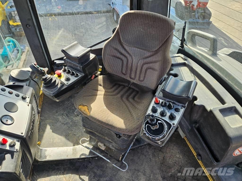 Bomag BW 174 A P-4 Valjci sa dvojnim bubnjem