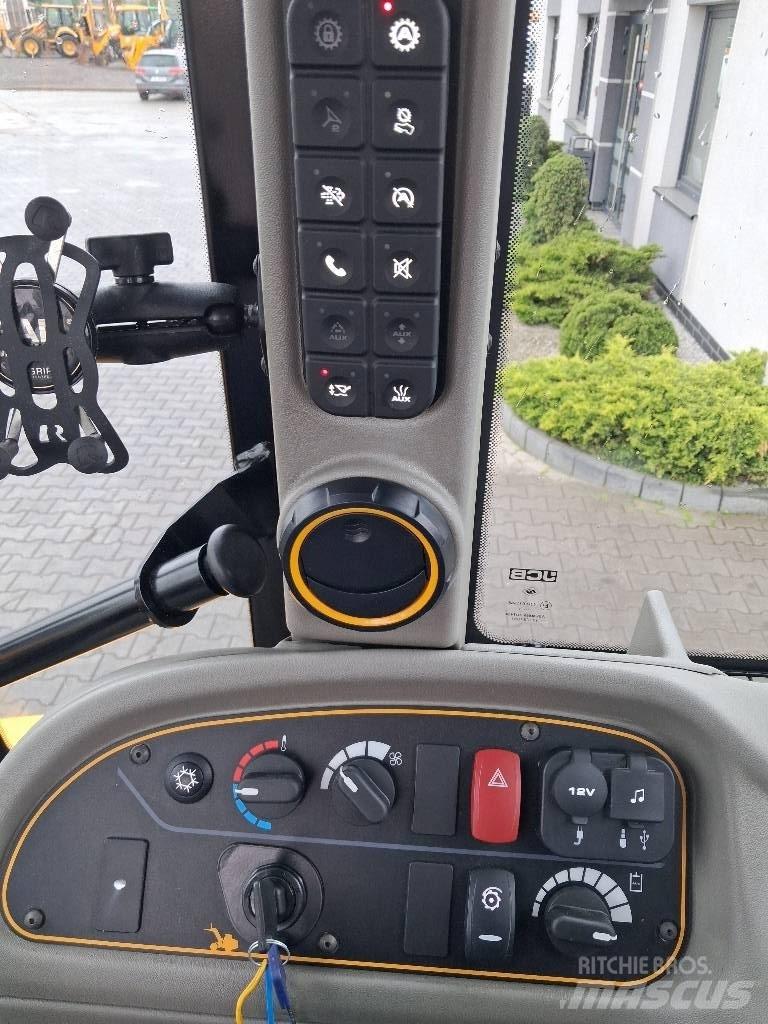 JCB TM 320 S Poljoprivredni teleskopski utovarivači