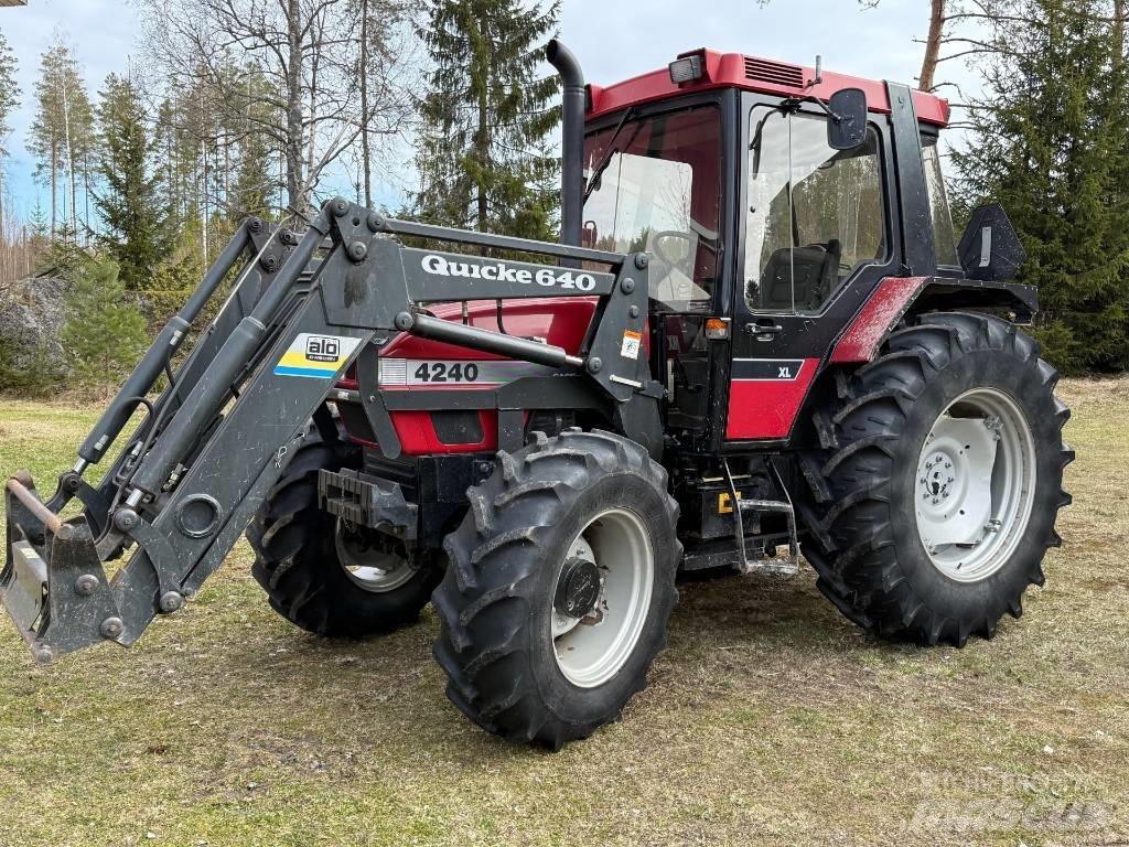 Case IH 4240 Traktori