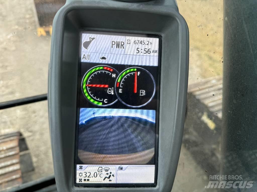 DEERE 210G LC Bageri gusjeničari