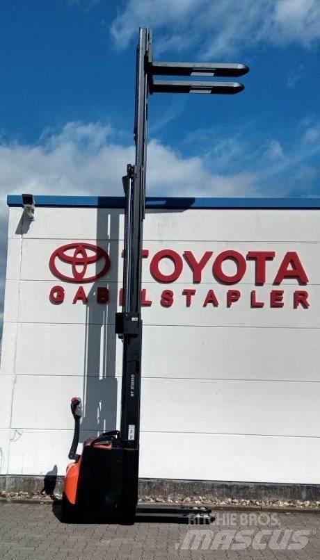 Toyota BT SWE145L Ručni električni viličar
