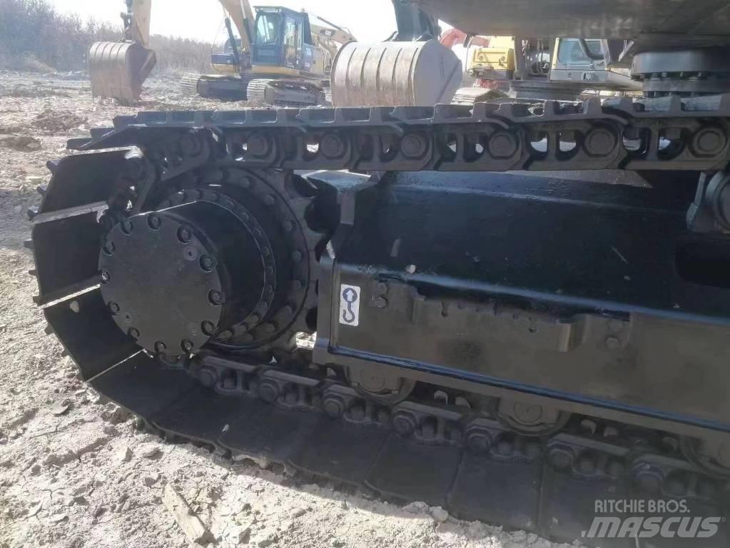 Hitachi ZX 200 Bageri gusjeničari