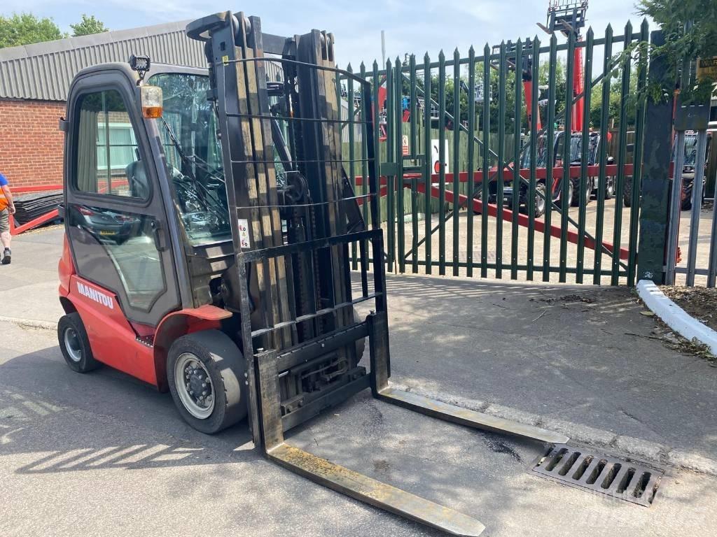 Manitou Mi25D Dizelski viličari