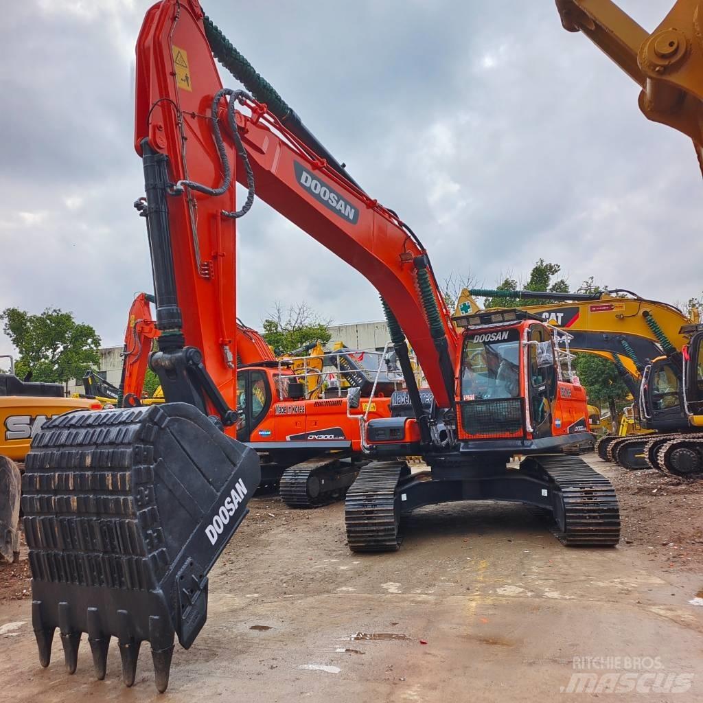 Doosan DX 300 LC Bageri gusjeničari