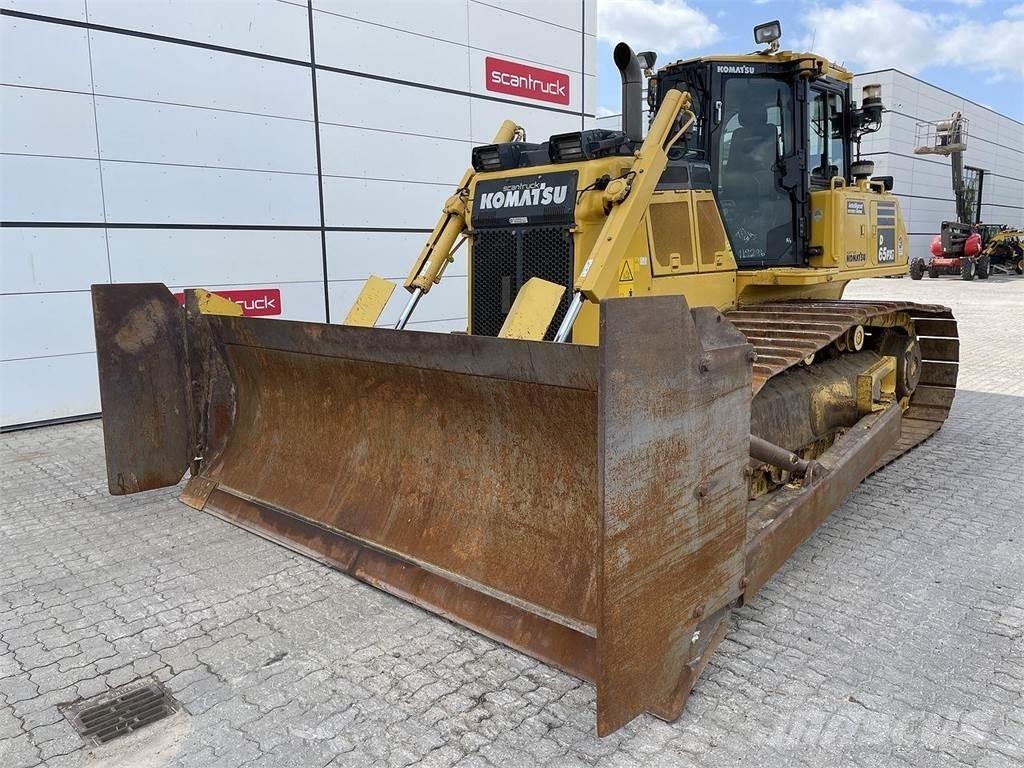 Komatsu D65PXI-18 Buldožeri gusjeničari