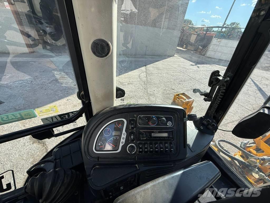JCB 3 CX Utovarni rovokopači