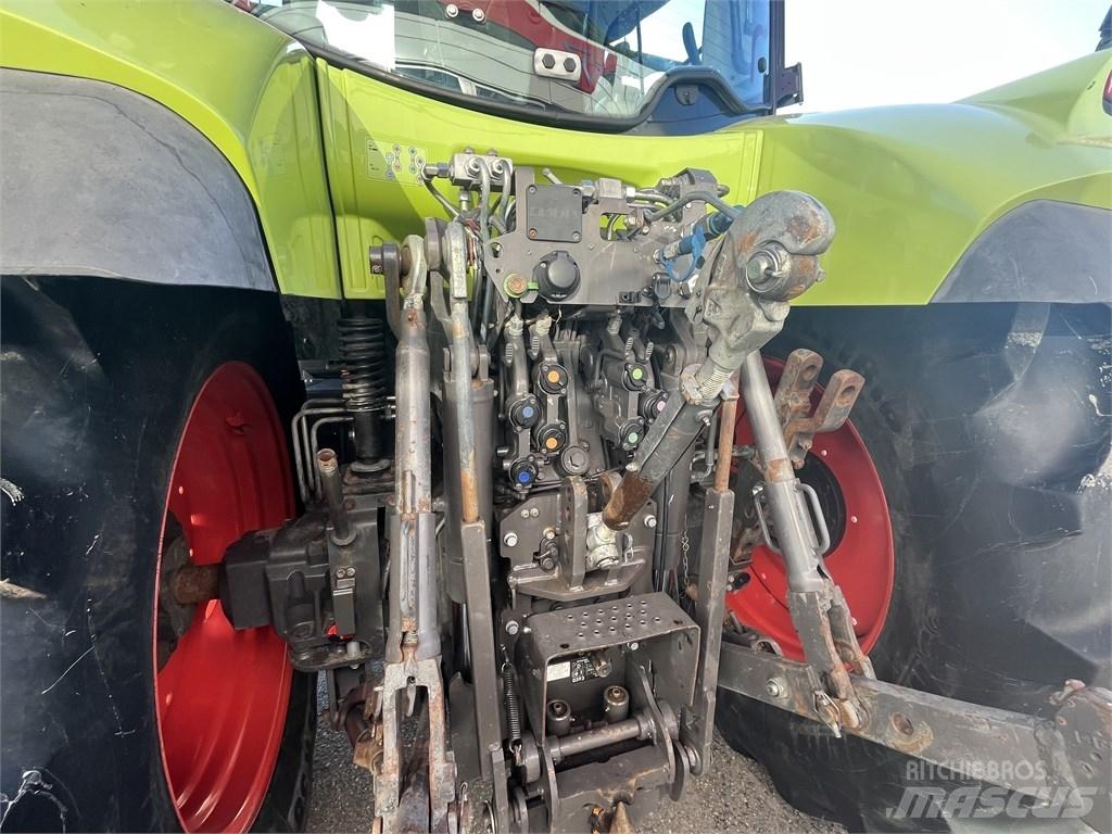 CLAAS Arion 640 Traktori