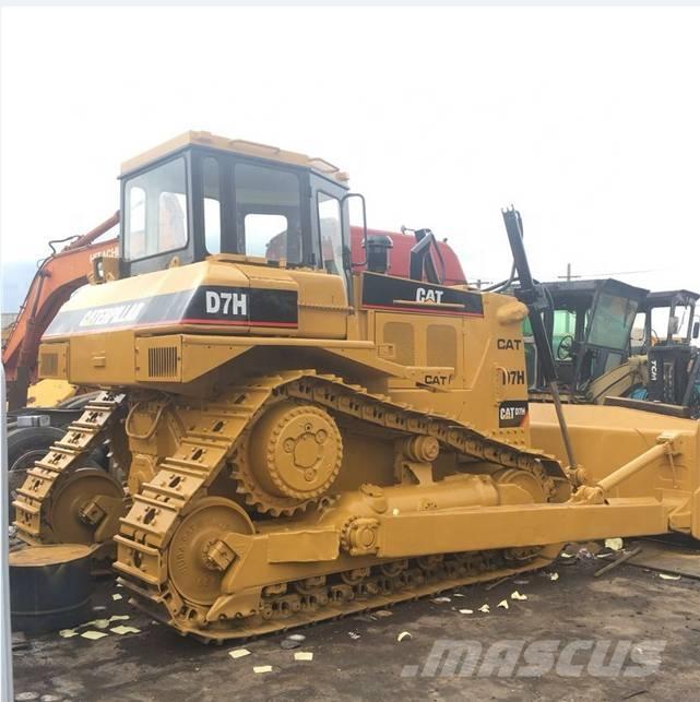 CAT D 7  H Buldožeri gusjeničari