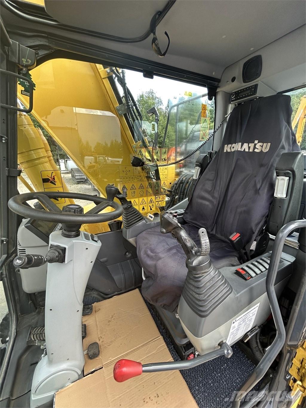 Komatsu PW 180-11 Bageri na kotačima