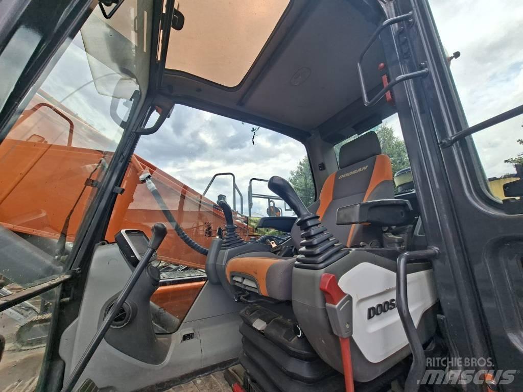 Doosan DX225LC-5 Bageri gusjeničari