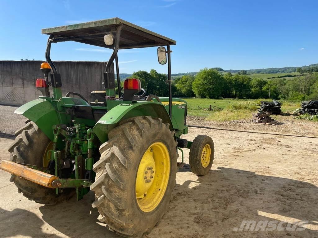 John Deere 5215 Traktori