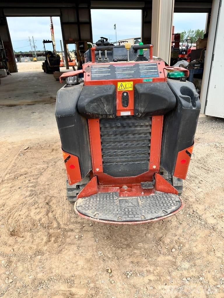 Ditch Witch sk 1050 Skid steer mini utovarivači