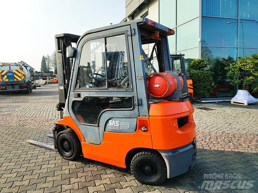 Toyota 42-7FGF18 Plinski viličari