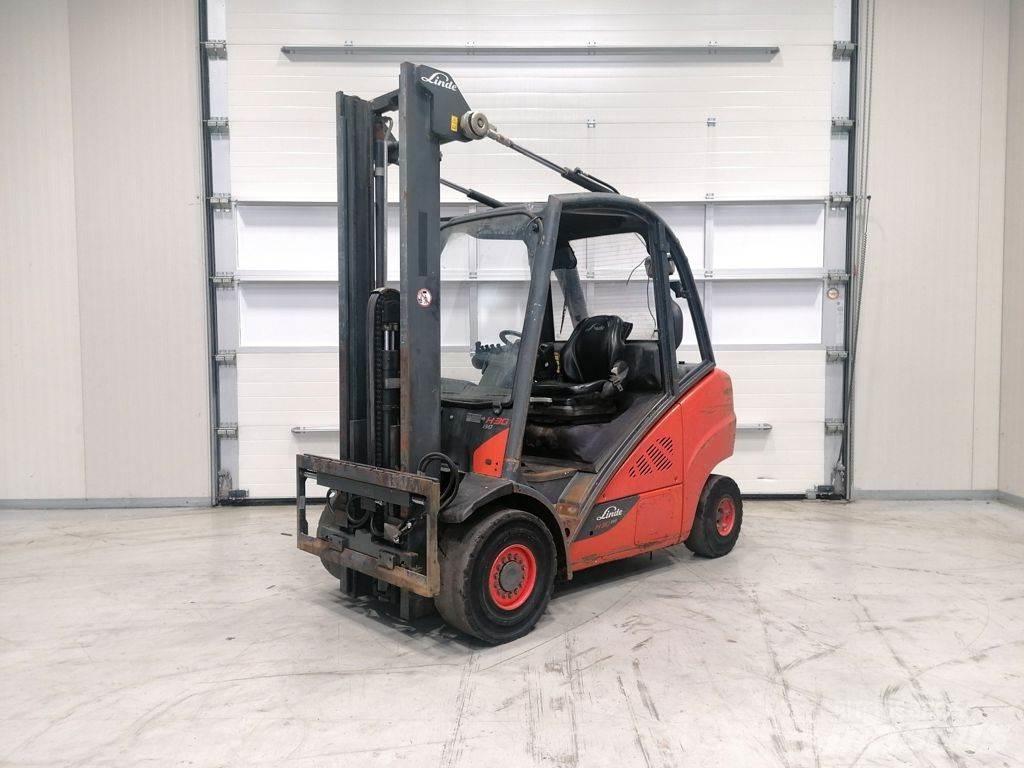 Linde H30D-02 Dizelski viličari