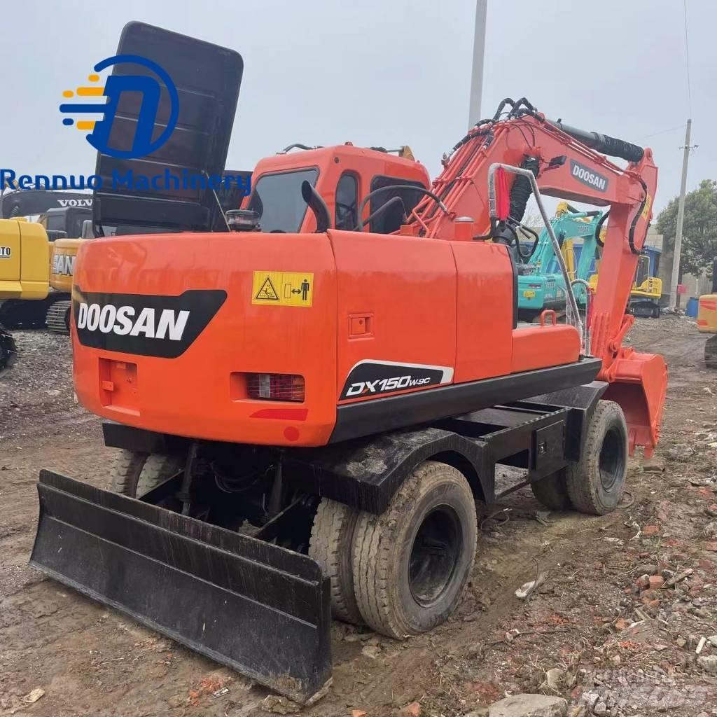 Doosan DX150W-7 Bageri na kotačima