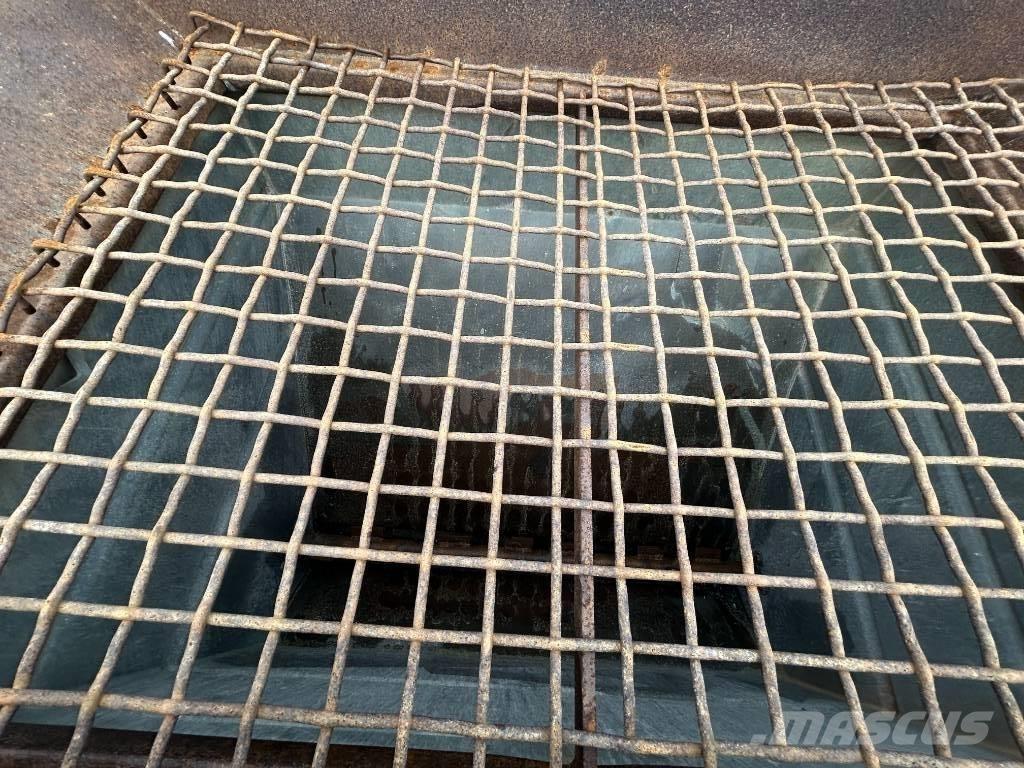 Salo 1600 Posipači soli i pijeska