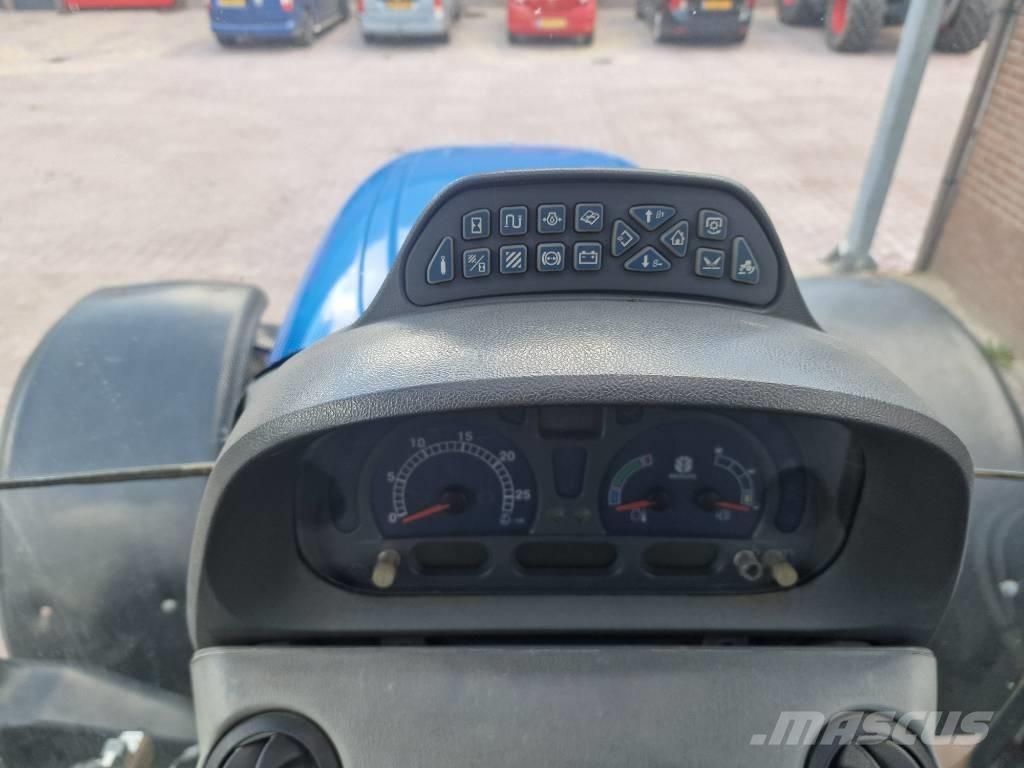 New Holland TS 135 A Traktori