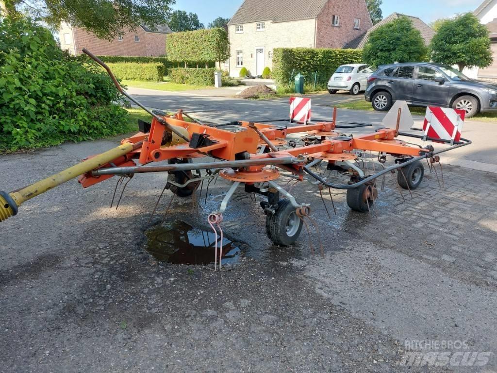 Fella TH 790 Okretači i sakupljači sijena