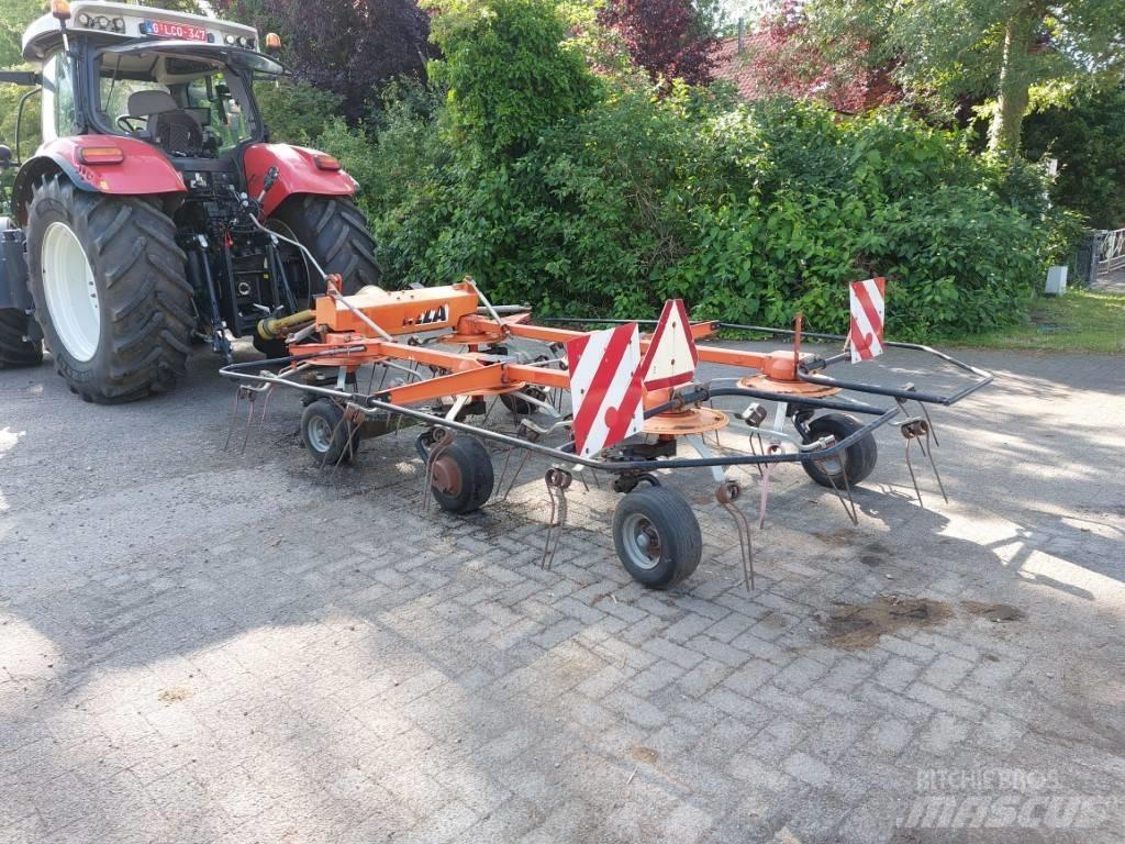 Fella TH 790 Okretači i sakupljači sijena