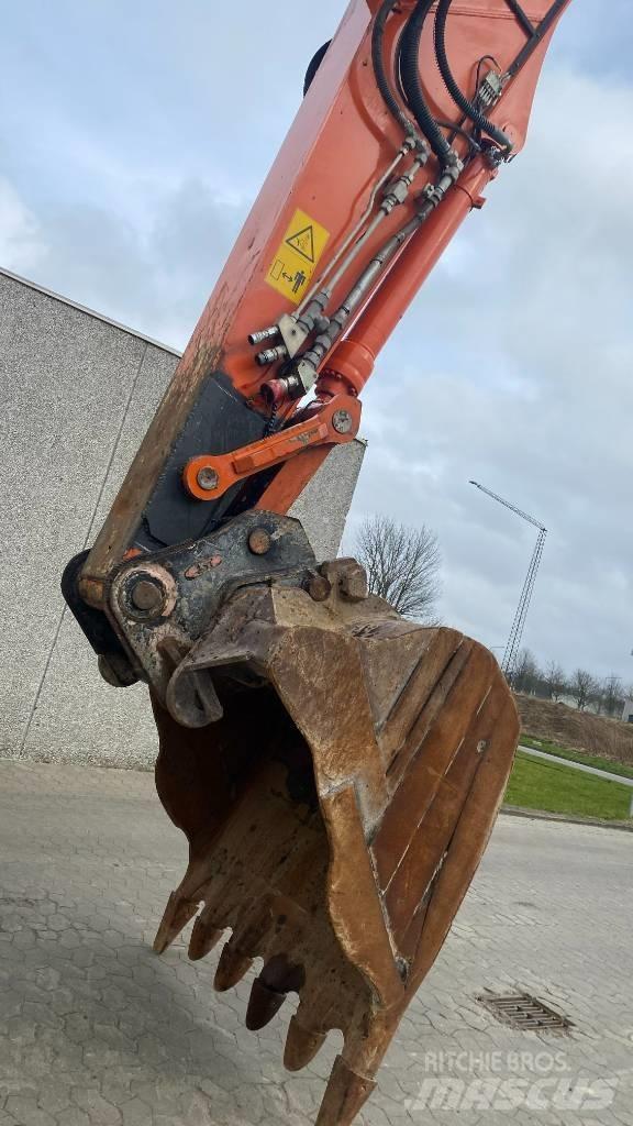 Hitachi ZX 300 LC-6 Bageri gusjeničari