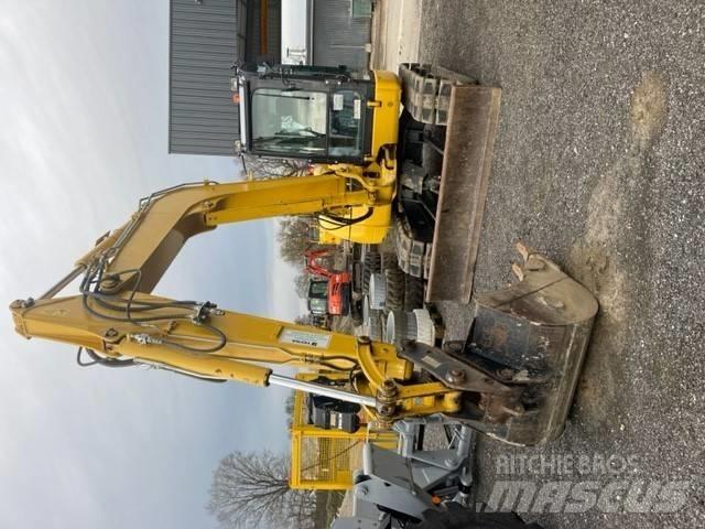 Komatsu PC80MR Teleskopski viličari