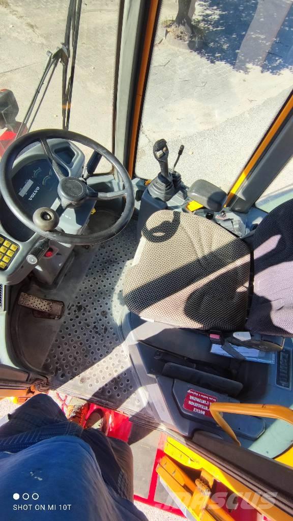Volvo L 30 B Utovarivači na kotačima