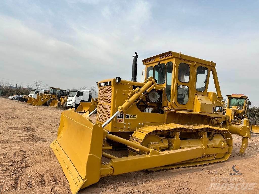 CAT D7G Buldožeri gusjeničari