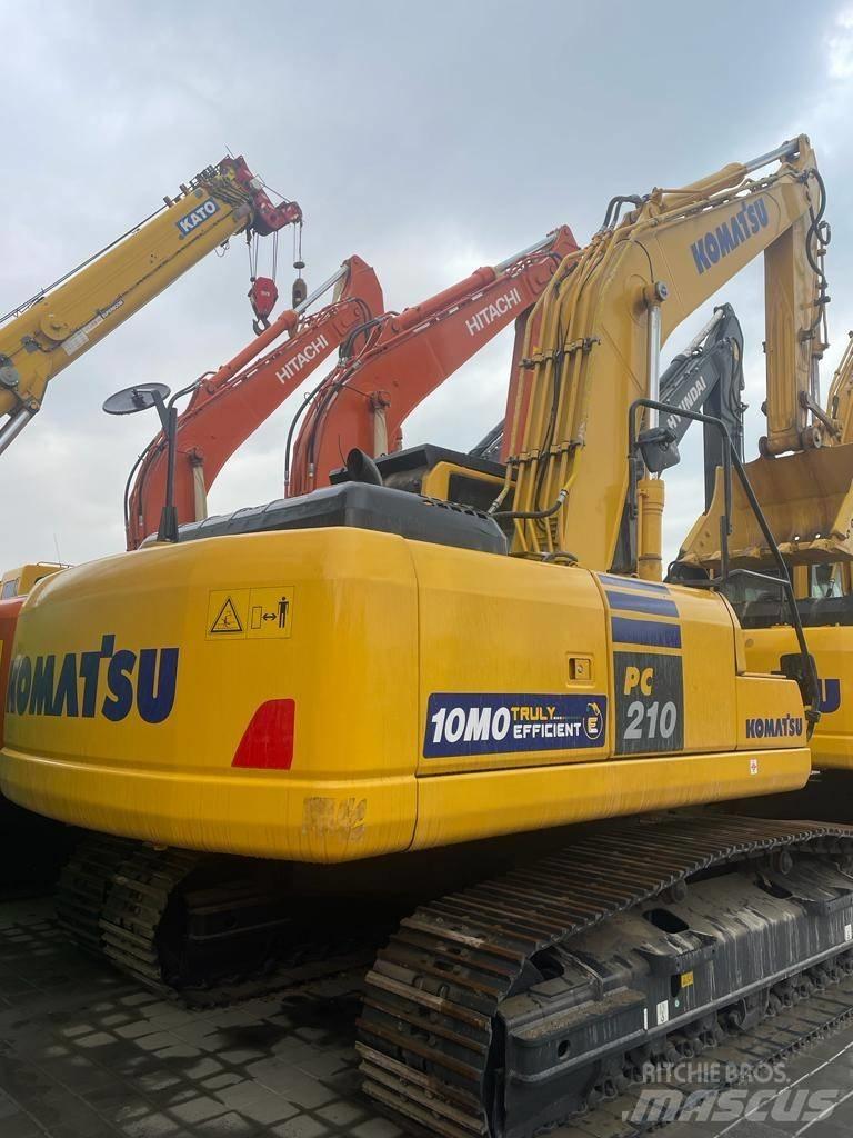 Komatsu PC210-10MO Bageri gusjeničari