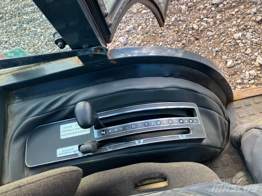 Kubota ST 30 Kompaktni (mali) traktori