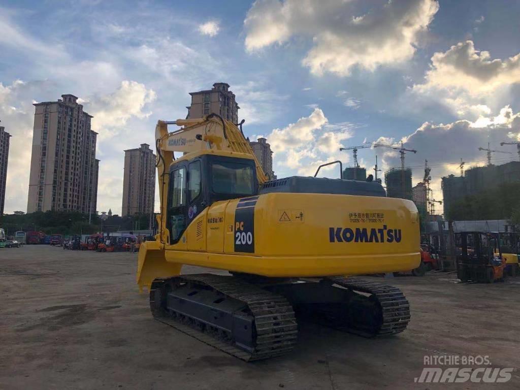 Komatsu PC 200-7 Bageri gusjeničari