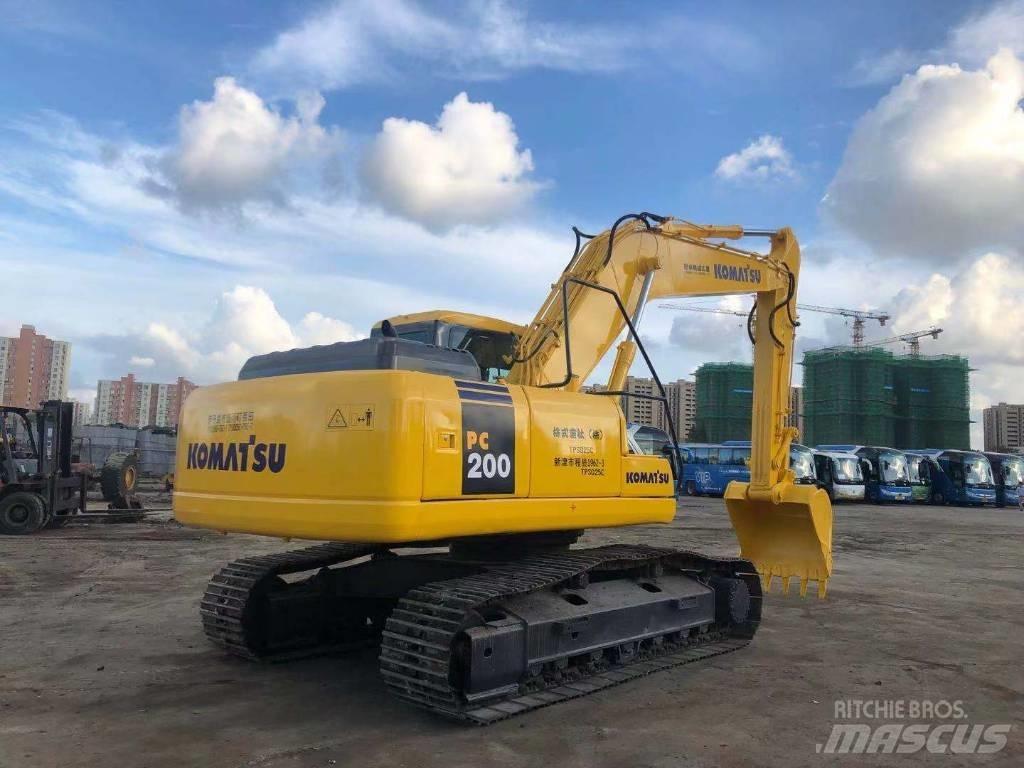 Komatsu PC 200-7 Bageri gusjeničari