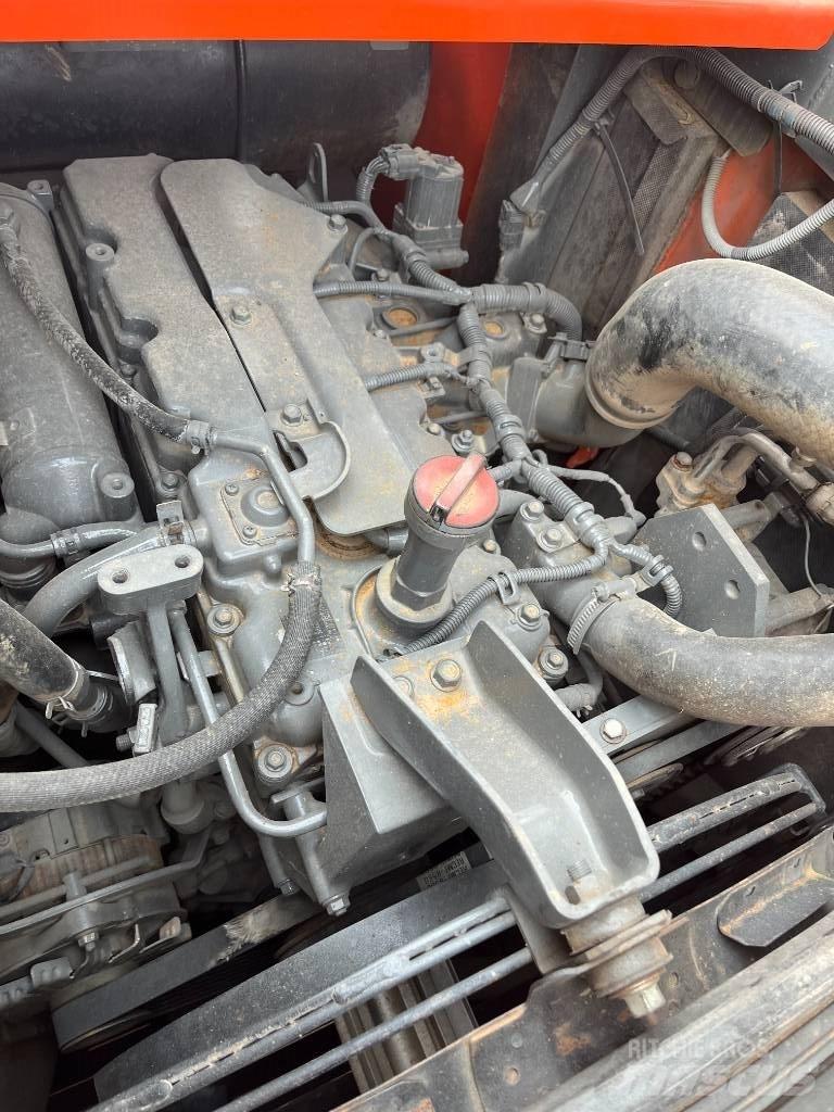 Hitachi 130-5 Bageri gusjeničari