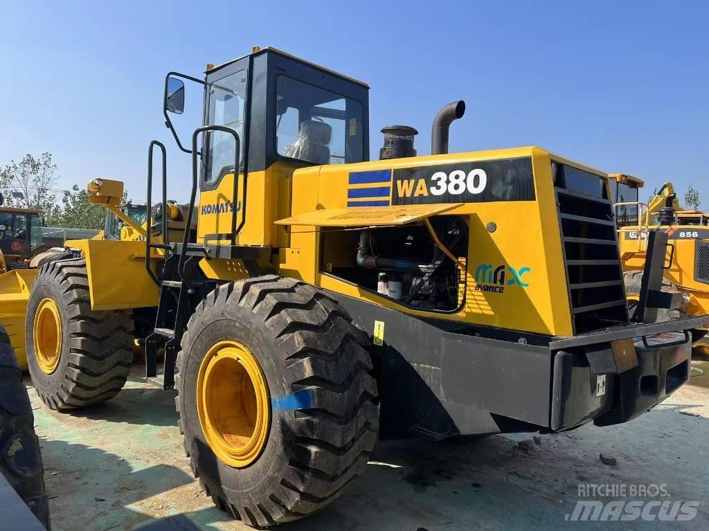 Komatsu WA 380 Utovarivači na kotačima