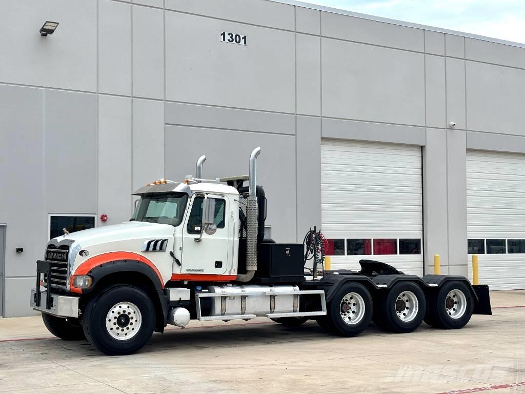 Mack GU 713 Recovery vozila