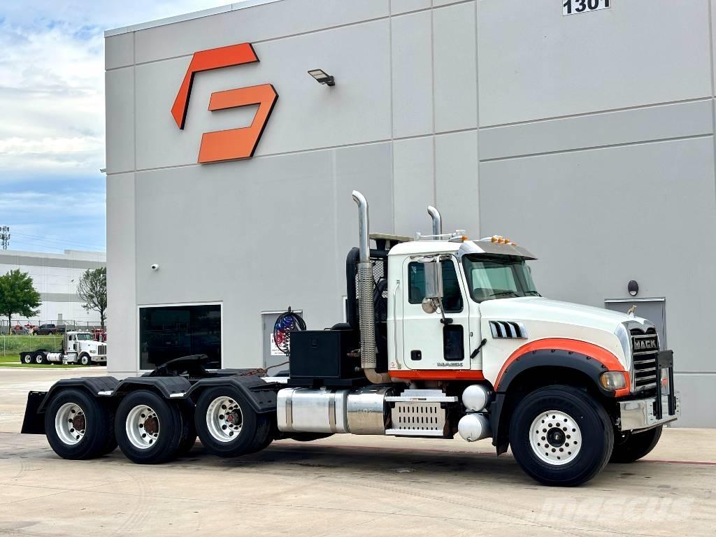 Mack GU 713 Recovery vozila