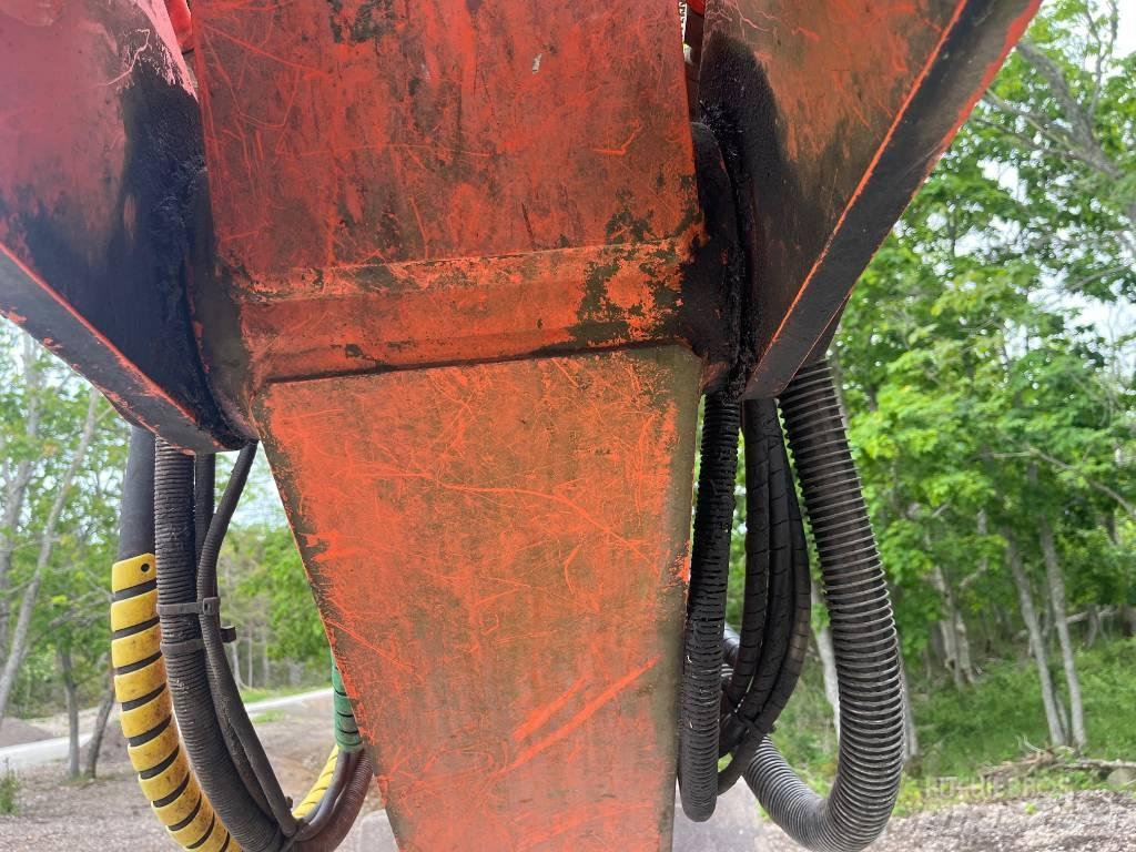 Fiat-Kobelco E 215 Bageri gusjeničari