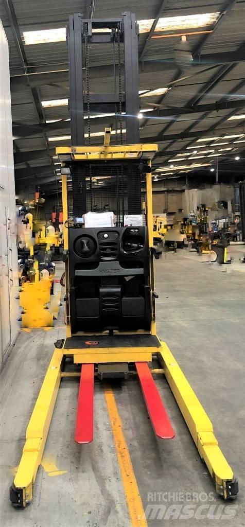 Hyster R30XMF2 Visokopodizni komisioni viličar