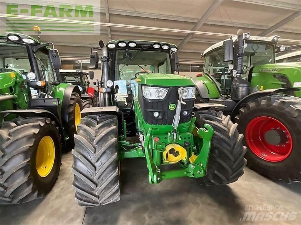 John Deere 6125 r Traktori