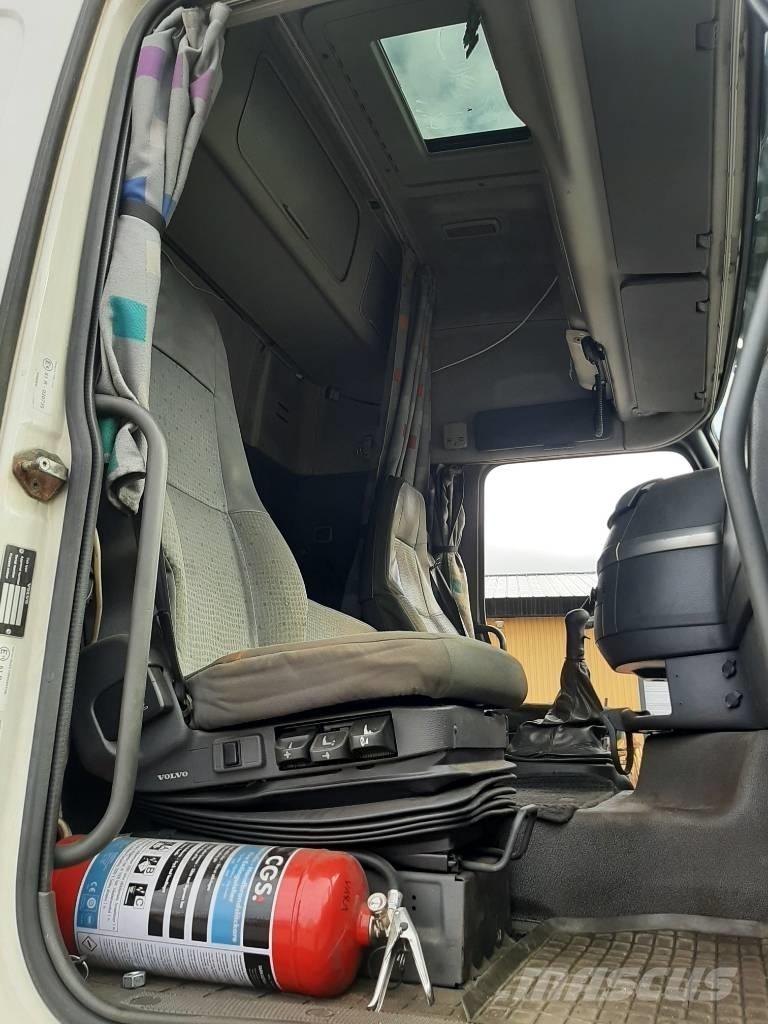 Volvo FH 12 Kamioni sa ceradom