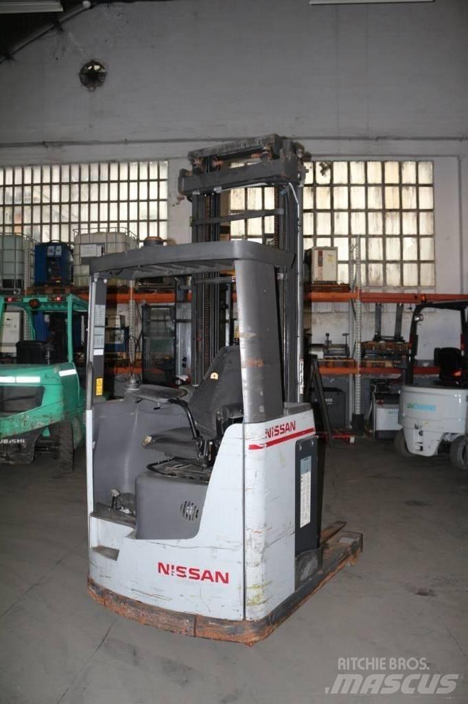 Nissan UNS 160 Viličari sa pomičnim stupom