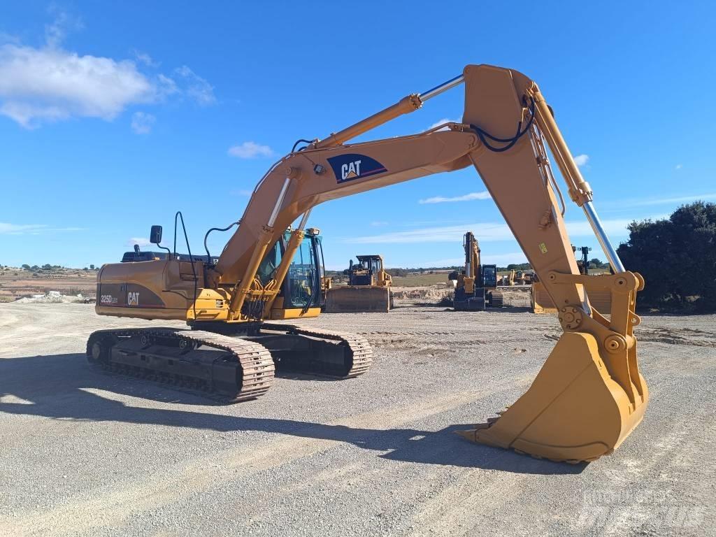 CAT 325 D Bageri gusjeničari