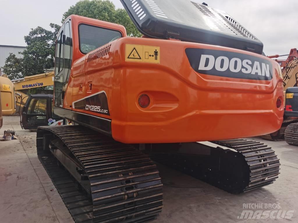 Doosan DX 225 LC-9C Bageri gusjeničari