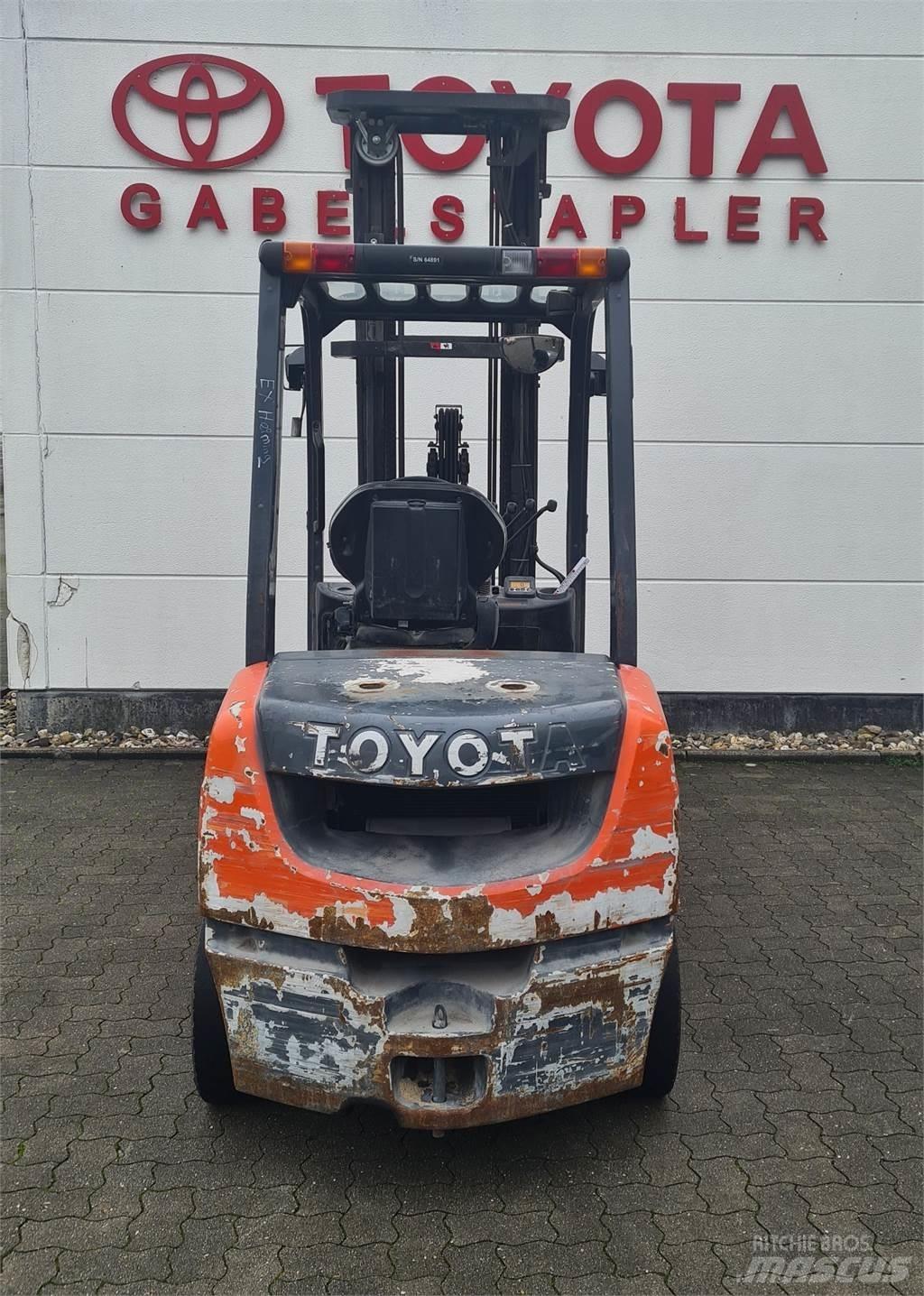 Toyota 02-8FDF30 Dizelski viličari
