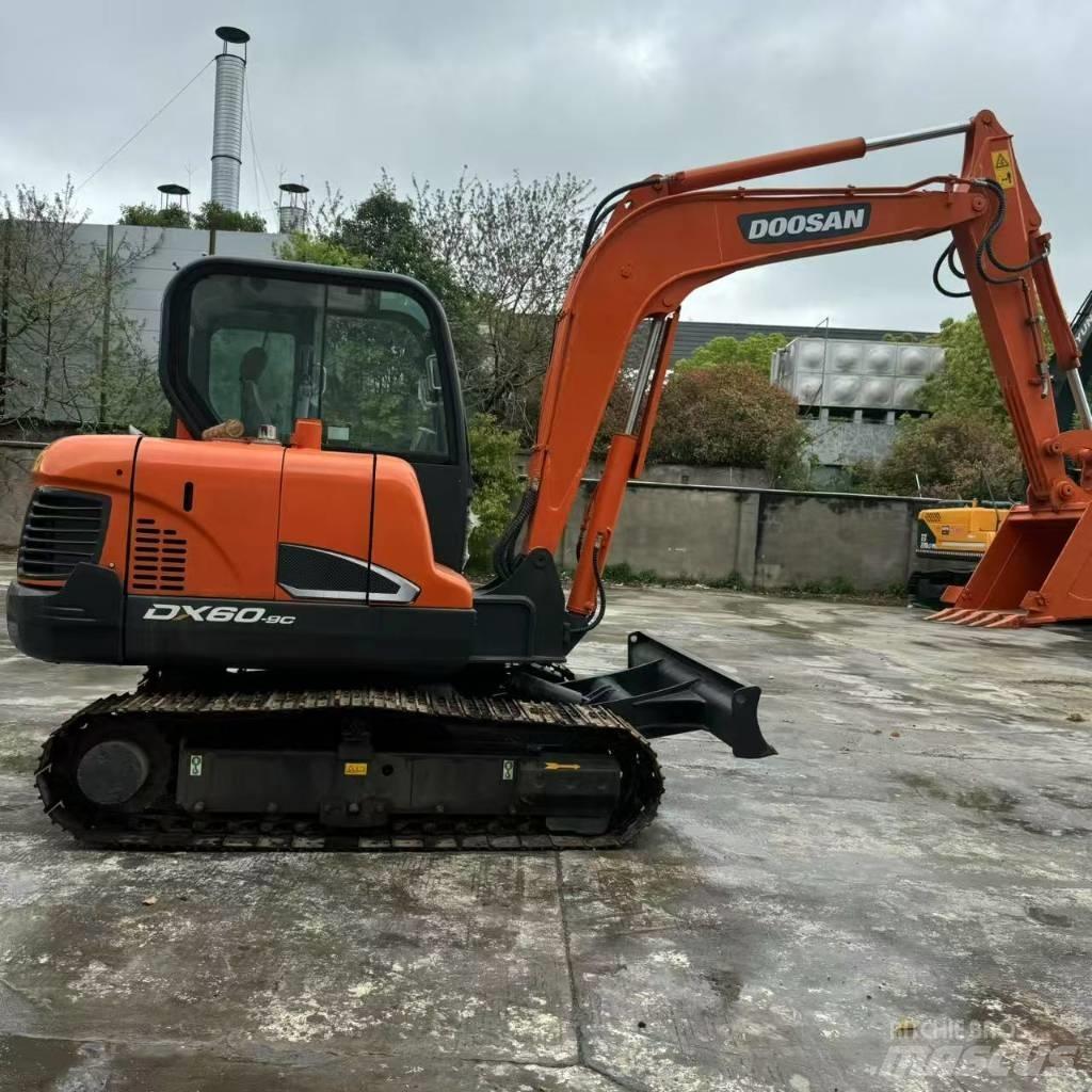 Doosan DX 60-9 C Mini bageri <7t