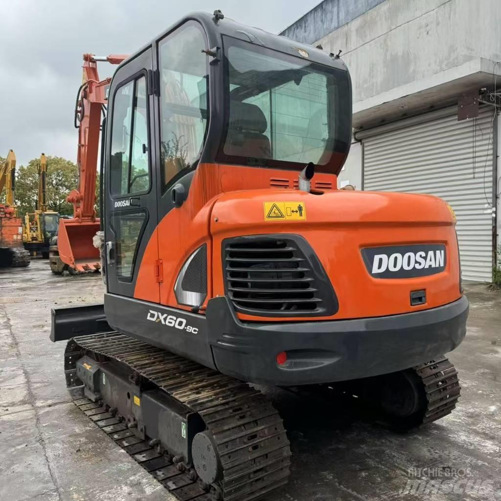Doosan DX 60-9 C Mini bageri <7t