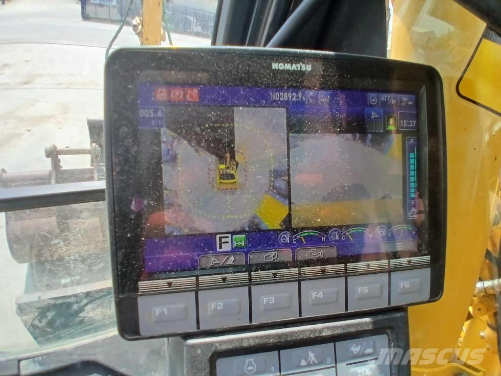 Komatsu PW 148-11 Bageri na kotačima