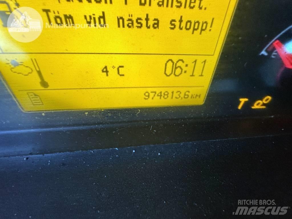 Volvo FM 440 Rol kiper kamioni s kukama za dizanje