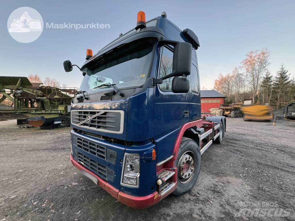 Volvo FM 440 Rol kiper kamioni s kukama za dizanje